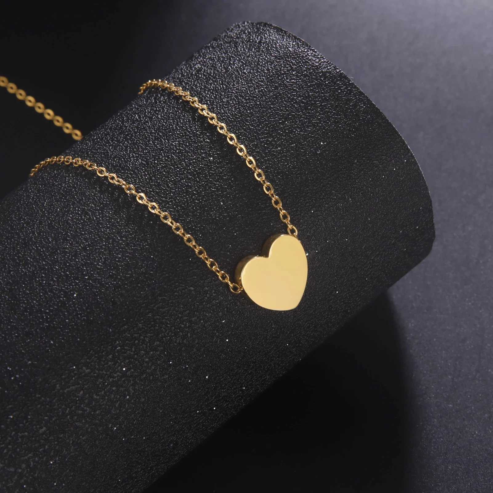 Cazador Gold Color Heart Pendant Necklaces for Women Girls Stainless Steel Jewelry Necklace Dating Wedding Christmas Gift 2025 G251217