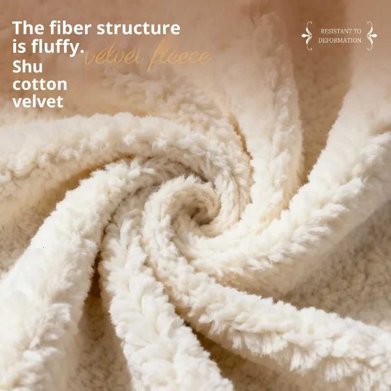 Closed sleeping bag cat nest Foldable Pet House Cat Bed Pet Nest Winter Warm Dog Nest Imitation Leather Semi Enclosed Cat Nest M251217