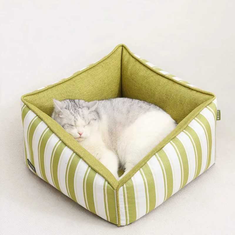 360 Degree Wrapped Bed for Cats Semi Enclosed Kitten Cushions Thick Bottom Pads Cats Nest Comfortable and Warm Pet Sleeping Bed M251217