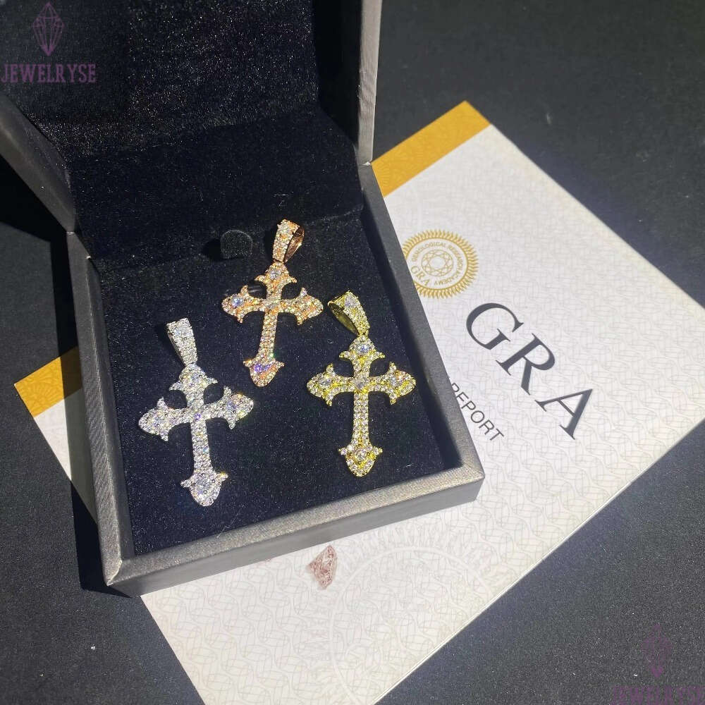 Ready to Ship Hip Hop Moissanite Jewelry Charm Pendants 925 Silver Iced Out VVS Moissanite Diamond Jewelry Cross Pendant