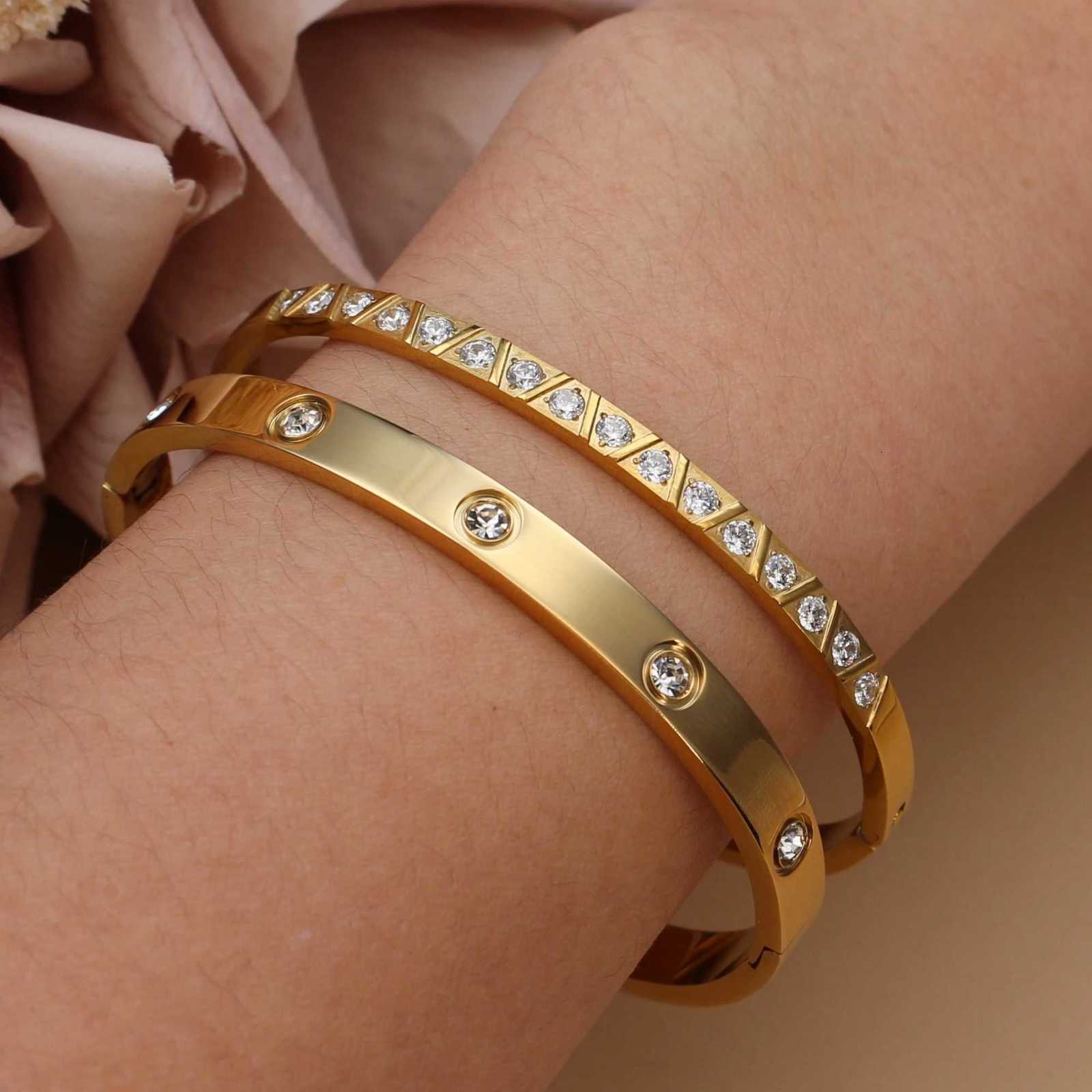 luxury Fashion Stainless Steel Crystal Gold Color Women Jewelry Bangle Party Gift XCB-017 M251217