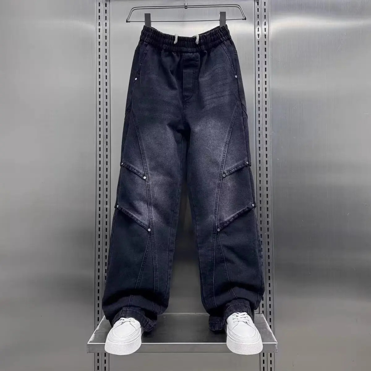 HighEnd Black Washed Straight Leg Jeans Loose Fit 2025 Trendy High Street Casual Pants for Men 251205