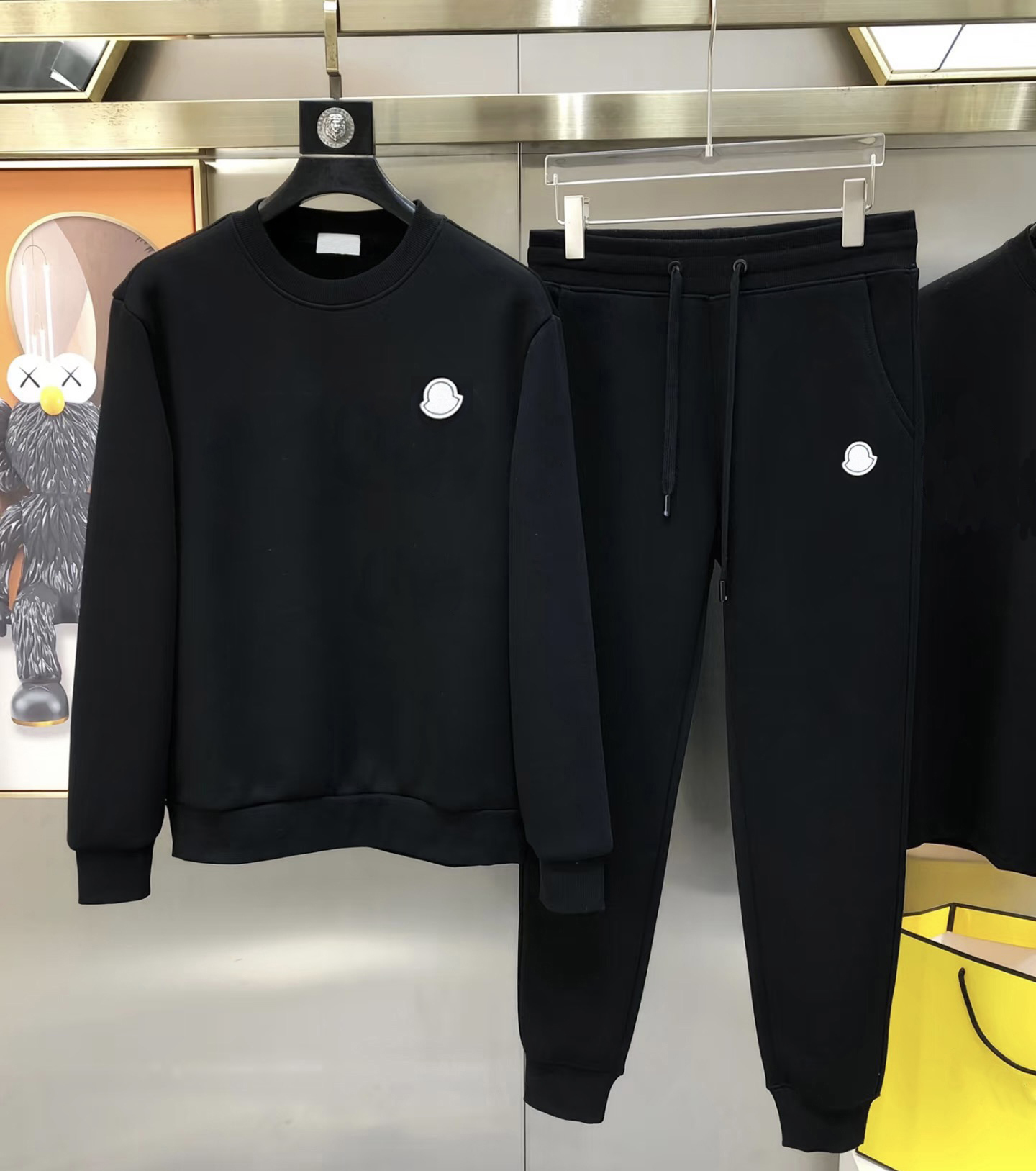 Mens Tracksuits Mens Designer Tracksuits Suit Letters Print High Street Loose Woman Sweatsuit and Sweatpants Sets Casual Sports Pants Jogger Clothing