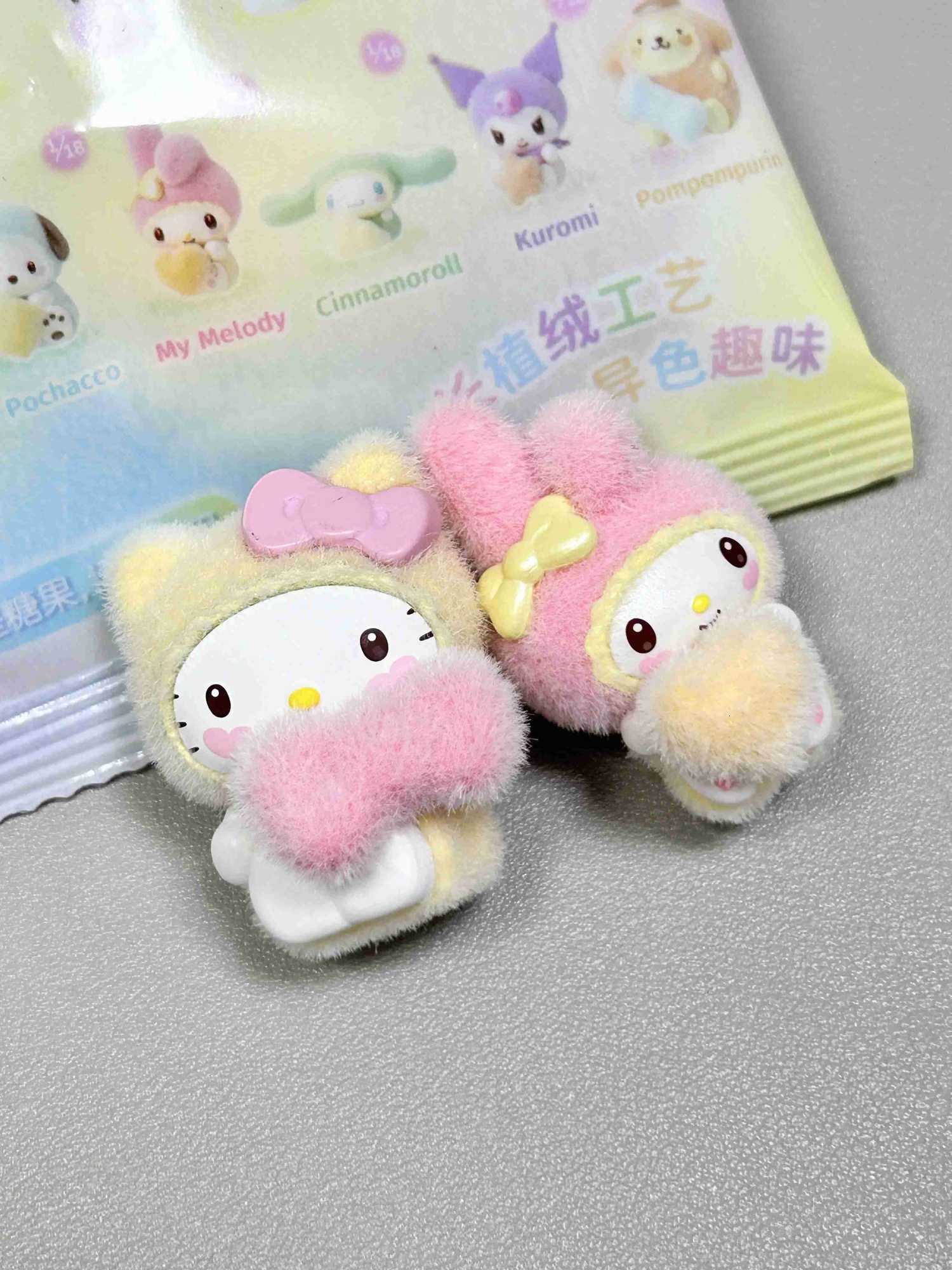 Sanrio Fluffy Baby Blind Box Hellokitty Flocking Mini Doll Figure Ornament Mymelody Pochacco Trend Toy Child Birthday Gift H251217