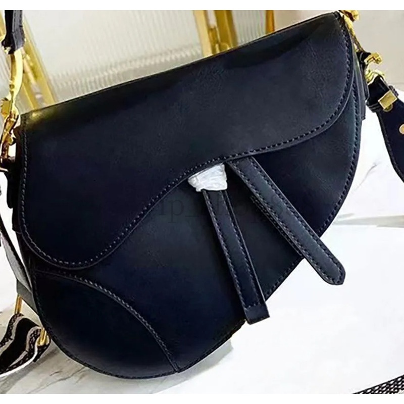 2025 Luxury Designer Classic Saddle Crossbody Bag Hardware Fashion Ladies Premium Leather Clutch Handbag Summer classic styles8