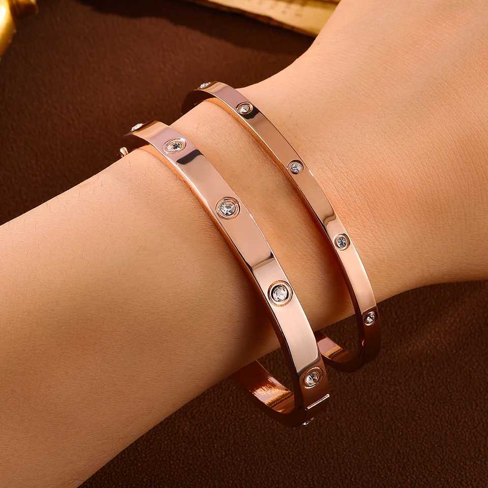 Minimalist Stainless Steel With Round Zircon Inlay Fashion Jewelry Accessory Silver/Gold/Rose Gold For Daily Wear Gifts M251217