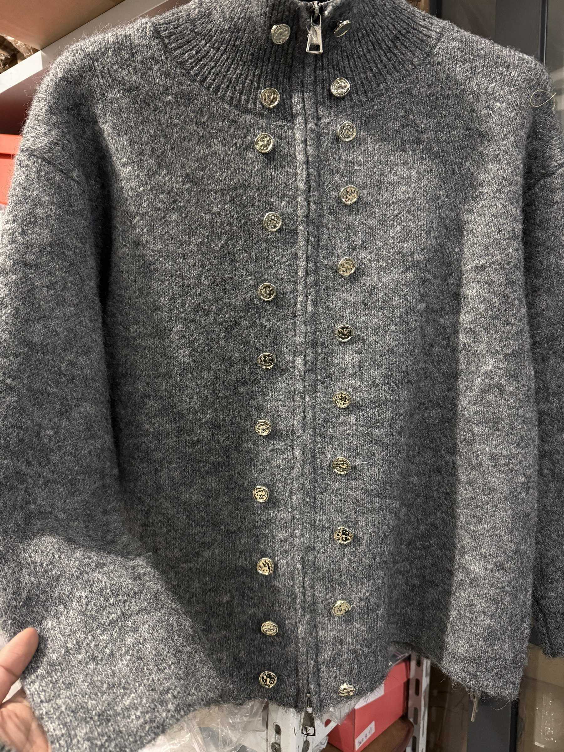 Autumn Luxury Fluffy Knitted Cardigan Women Sweater Design Double Breasted Sweater Coat Women Highend Lazy Zipper Knit Top L250922