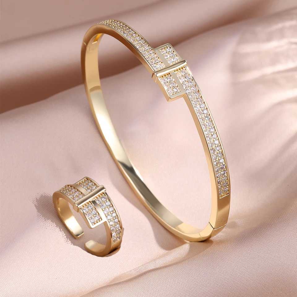 ZAKOL Slivery/Golden 18K Gold Plated AAA Zircon Rings for Women H Head Niche Design Luxury Party Jewelry M251217