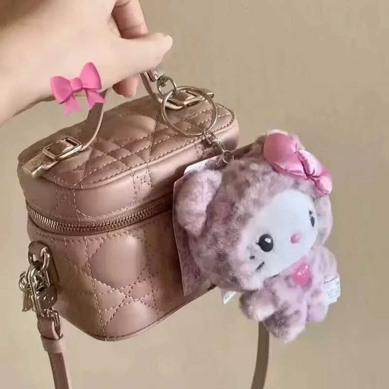 Sanrio Hello Kitty Kuromi Leopard Print Bear Series Plush Doll Pendant Keychain Cartoon Backpack Plushs Pendant Toys Kid Gifts H251217
