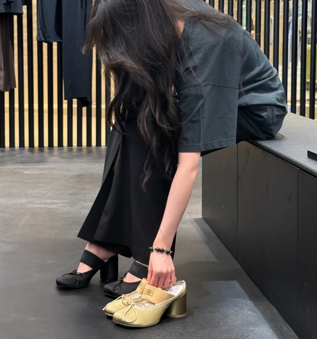 free shipping Fashionable versatile rear air shallow mouth single shoes high heels women thick heels Sandals new