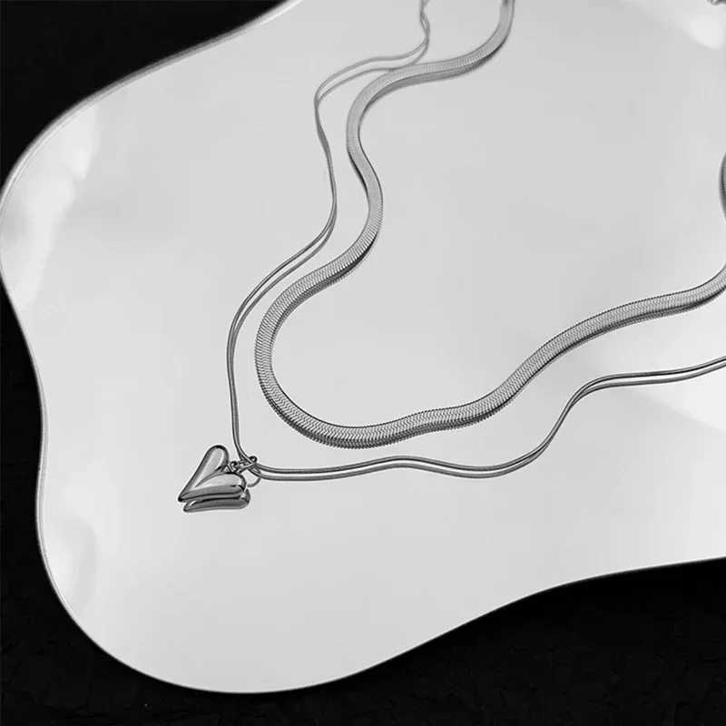 LATS Double Layered Love Heart Pendant Necklace for Women Silver Color Simple Neck Chain Choker Fashion Jewelry Birthday Gifts G251217