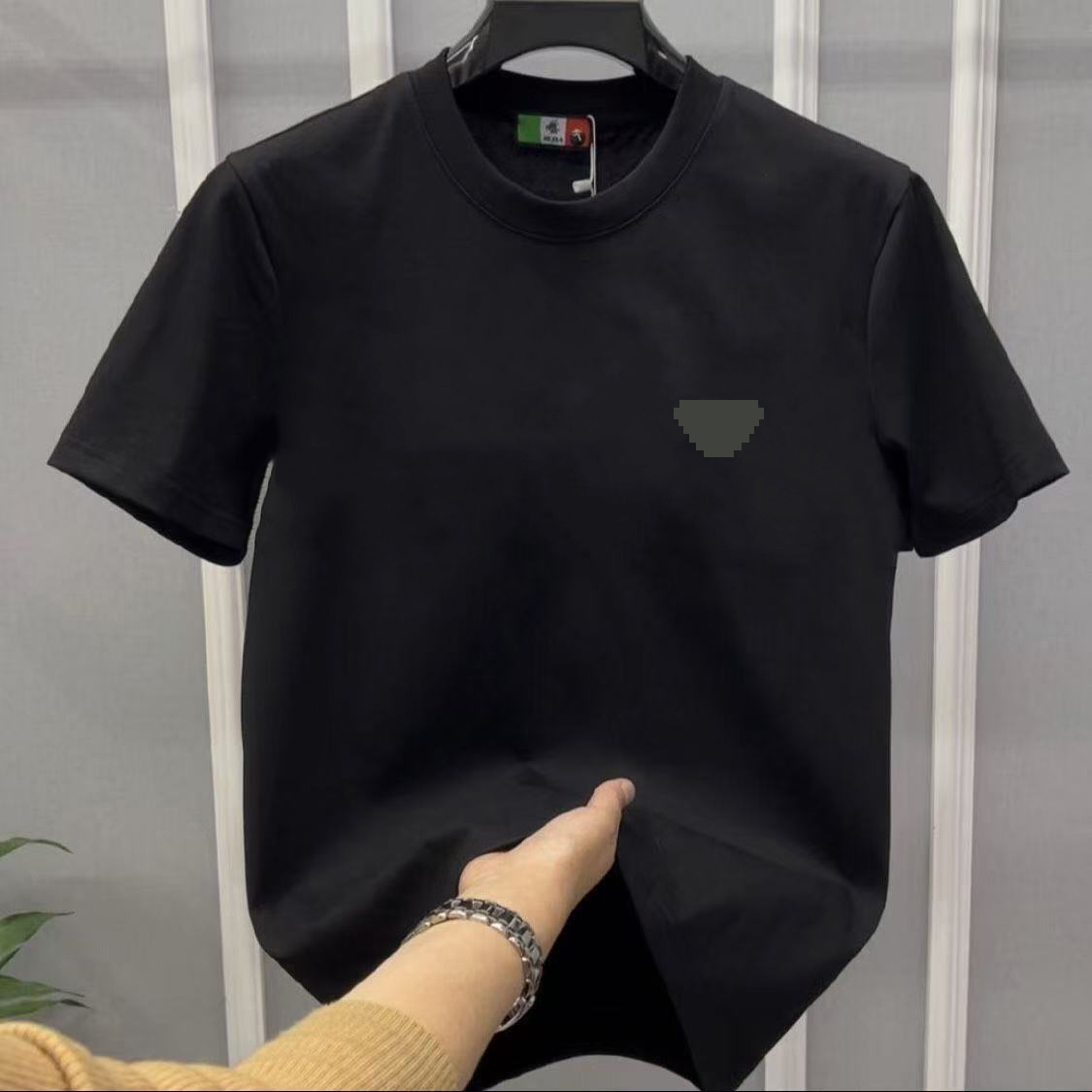 Men's Tees & Polos fashion Women Tees Luxurys Designers T-Shirts tee Men Casual Short sleeve Street Designers T-Shirts Men's T-Shirts 100% cotton