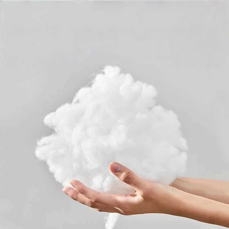 Checkered Cat House Winter Warm Enclosed Pet Bed for Cats and Small Dogs M251217