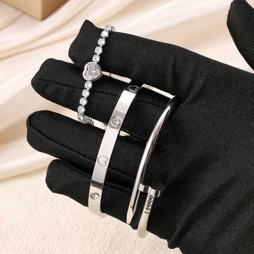 Classic Heart-shaped Stainless Steel Set For Women Party Wear Accessories Luxury Jewelry Gift M251217