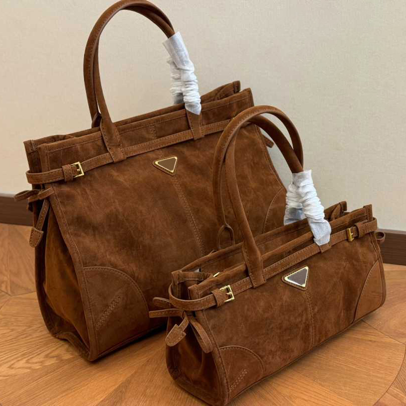 Designer bags Tote bag Suede Oil wax skin High Quality Handbag Luxury fashion Metallic Leather Women Shoulder bag Solid Brown Wallet Large Capacity Shopping bag