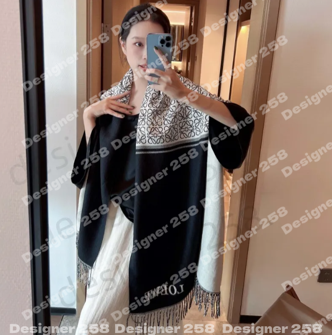 Luxury outdoor fashion female designer scarf cashmere winter scarf long scarf male warm female durable beautiful scarf designer scarf for women