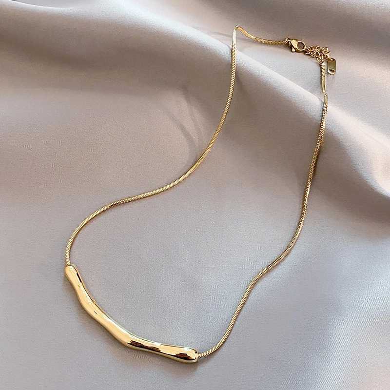 European and American Fashion Simple Stainless steel Gold Color Collarbone Chain For Womens Fashion Short Necklaces Jewelry G251217