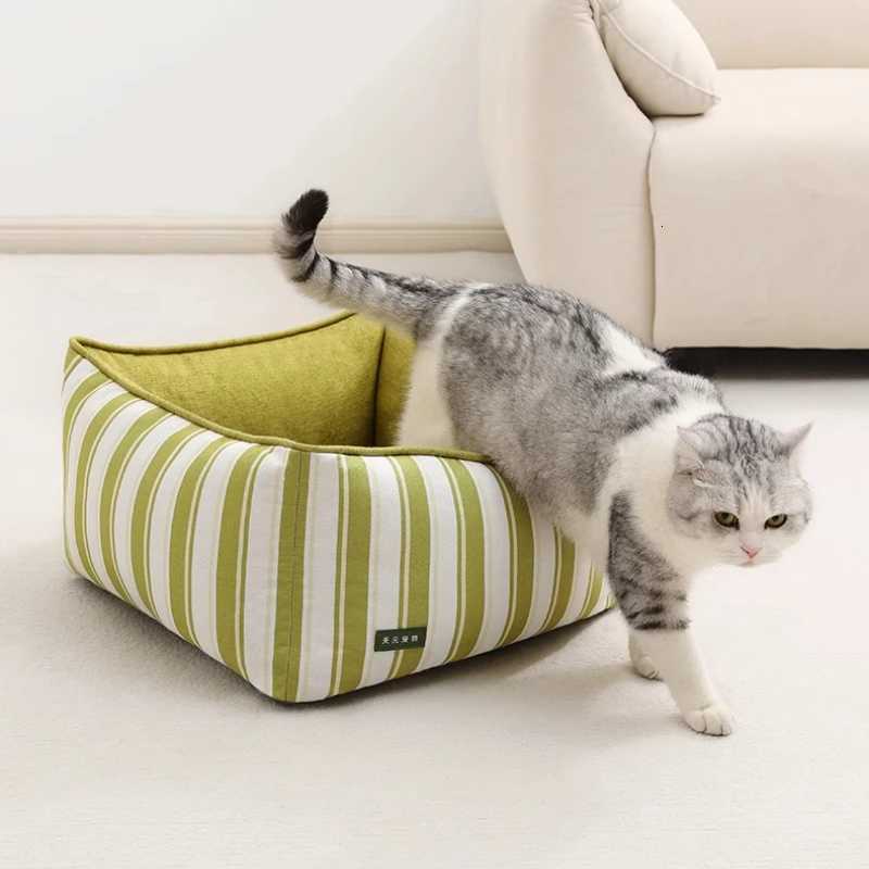 360 Degree Wrapped Bed for Cats Semi Enclosed Kitten Cushions Thick Bottom Pads Cats Nest Comfortable and Warm Pet Sleeping Bed M251217