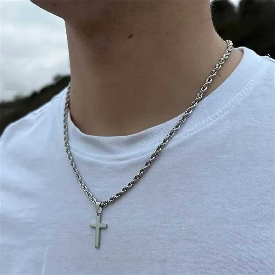 New Stainless Steel Cross Pendant Necklace for Men Women Minimalist Gold Color Jewelry Male Female Necklaces Chokers Gifts 2024 G251217