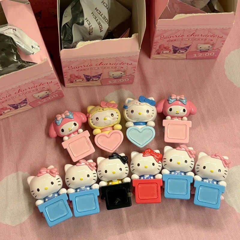 Sanrio In Stock Kuromi My Melody Bow Sweetheart Papa Series Blind Box Desktop Mobile Phone Decorative Ornaments Anime Figure Collection H251217