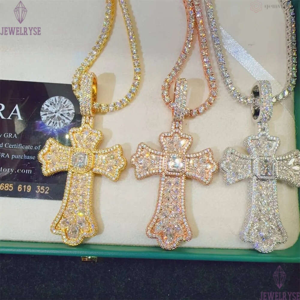 Pass the Diamond Tester VVS Moissanite 925 Sterling Silver Iced Out Hip Hop Pendants Diamond Jewelry Custom Cross Pendant