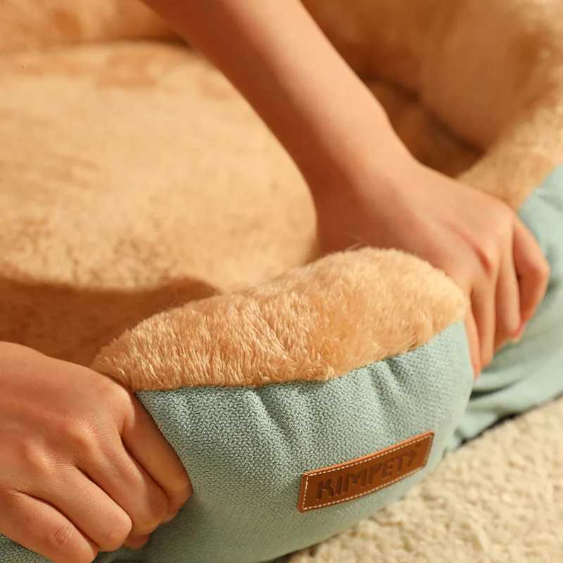 1Pc Random Color Deep Sleep Oval Three-Dimensional Warm Dog Nest Thickened Velvet Mat for Small Golden Retriever Baby Cat Nest M251217