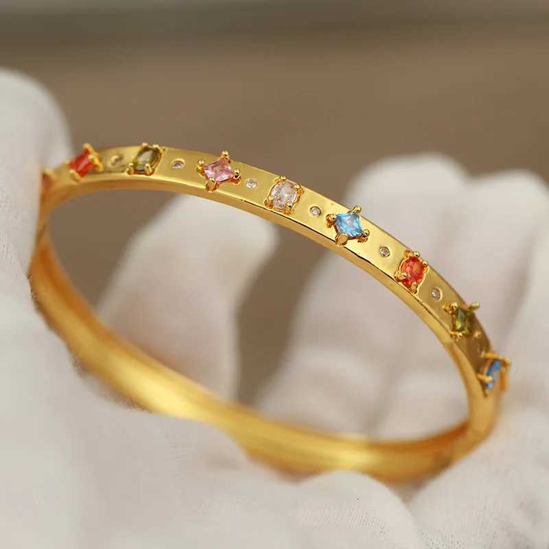 New Sight Design Multicolor Crystal Geometric Bangles s for Women Fashion Brand Jewelry Zirconia Bangles Accessories M251217