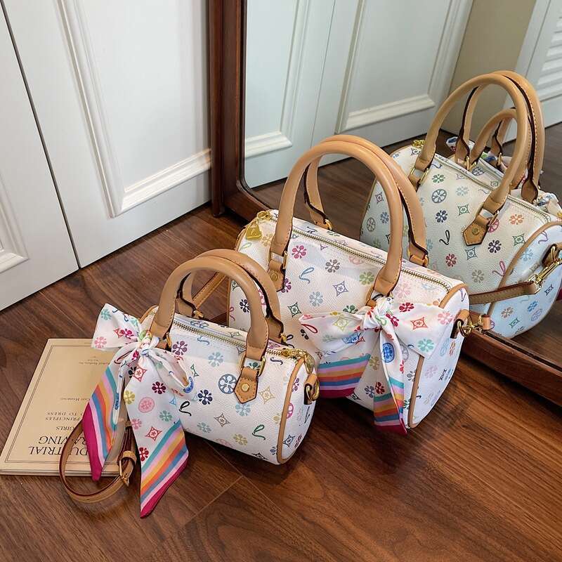 Designer bag 2025 New Large Capacity High-End Colorful Printed Boston Pillow Bag Vintage Fashion Versatile Crossbody Handbag for Women