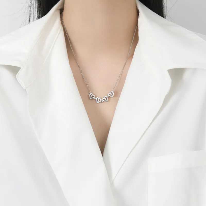 CARLIDANA Transform Luxury Pendant Necklace StainlESS Steel Crystal Gold Color Heart Jewelry for Women Gift G251217