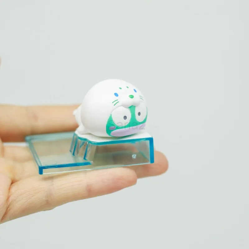 Sanrio Characters Blind Box Toys Winter Snow Ice Scene Hello Kitty Kuromi Cinnamoroll Anime Figure Doll Toys Collect Ornaments H251217