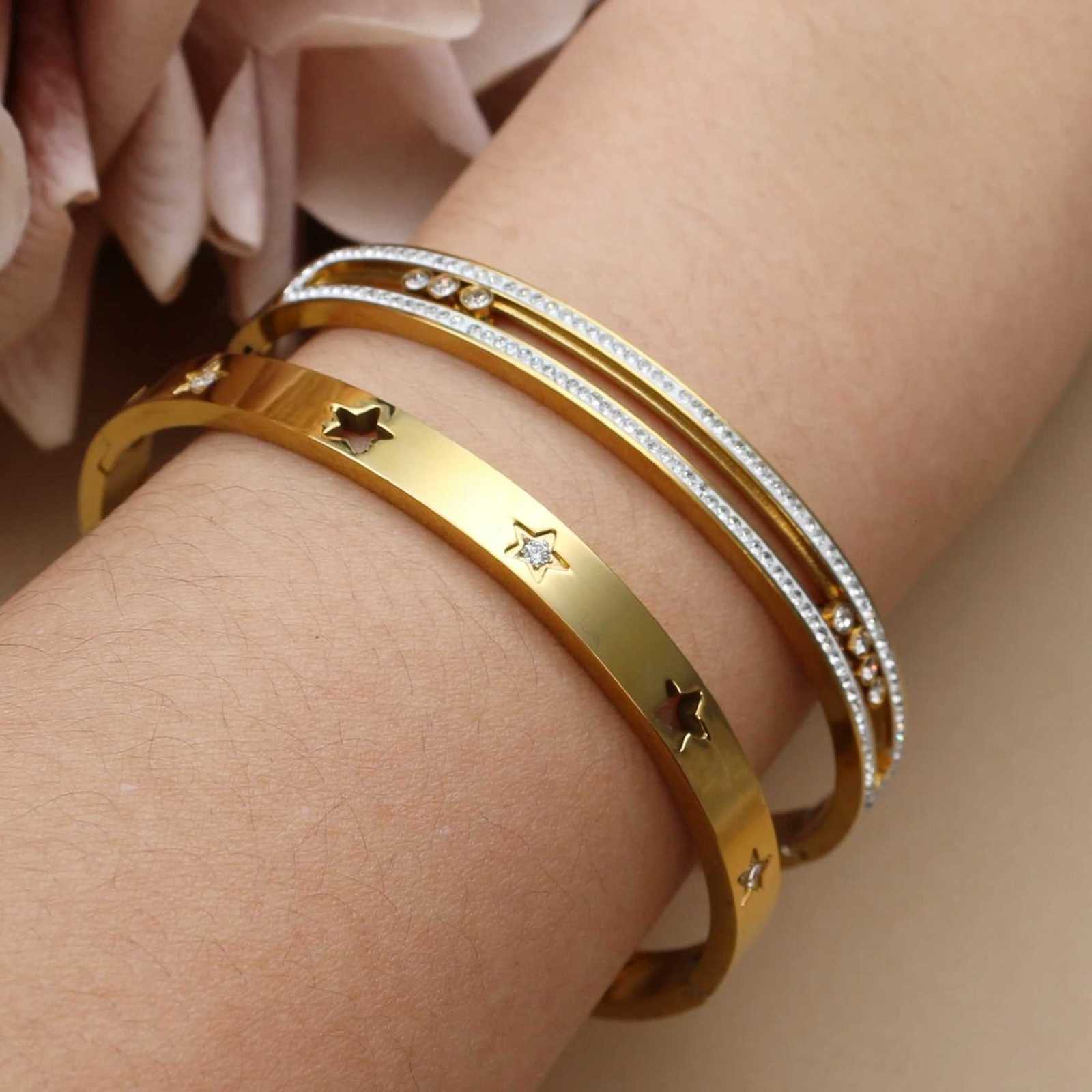 XCB-017 Fashion Stacking StainlESS Steel Crystal Charm Gold Color Womens Bangle Party Gift M251217