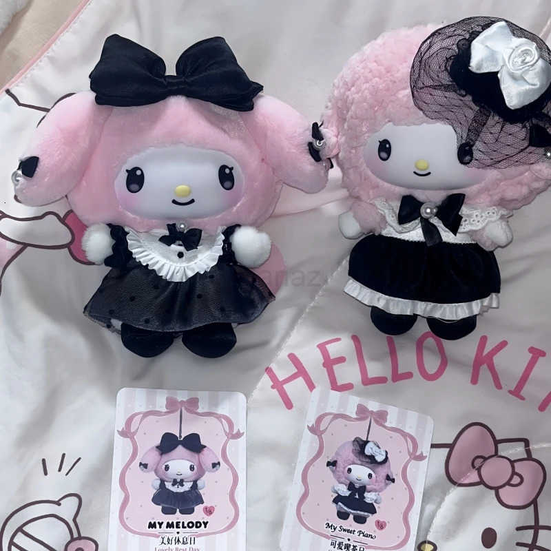 Sanrio Genuine Blind Box Family Sisters Group Wear Series Enamel Mystery Box Bag Pendant Kuromi Pochacco Doll Surprise Gift Toys H251217