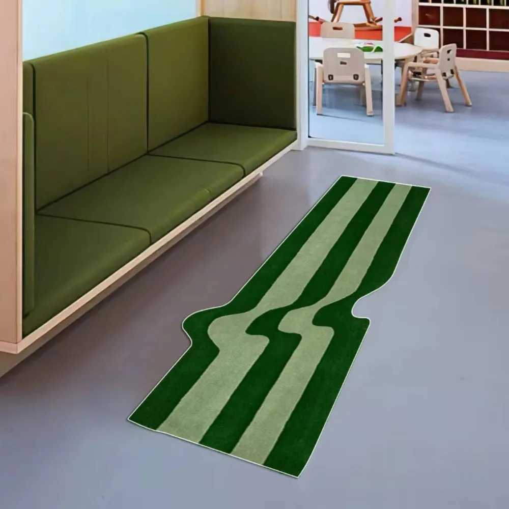 VIKAMA Dark Green Striped Wave Rug Bedside Anti Slip Mat For Bedro Nordic Style Living Ro Bedro Floor Mat He Decor Y251216