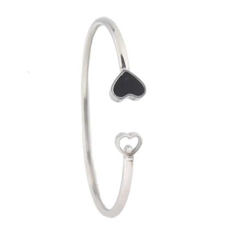 New Fashion Drop Glue Heart Hole Cuff Bangles Lady Jewelry Charm For Women Valentines Gift M251217