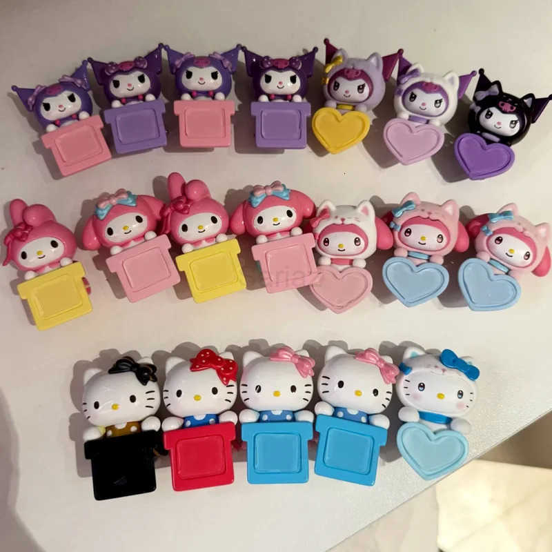 Sanrio In Stock Kuromi My Melody Bow Sweetheart Papa Series Blind Box Desktop Mobile Phone Decorative Ornaments Anime Figure Collection H251217