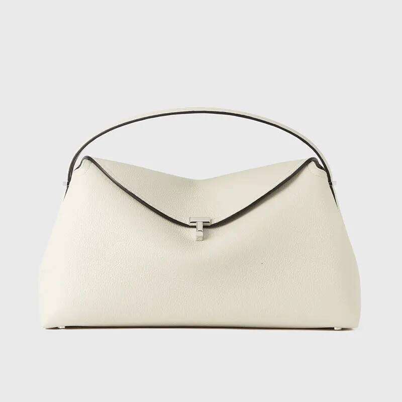 High Quality Messenger New Large Capacity Fashion Light Luxury Niche Cowhide One Shoulder Commuter Female Bag