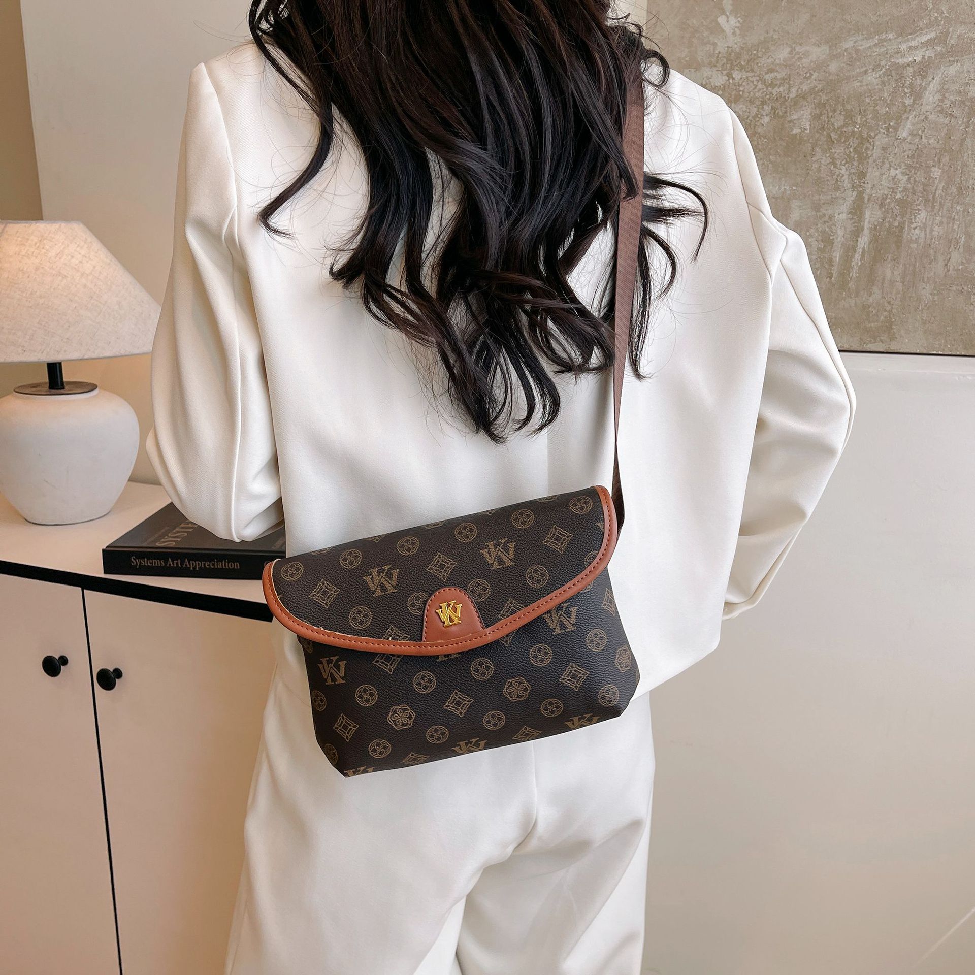 Niche design sense luxury fashionable versatile monogram bag women's chest bag small crossbody wallet high-quality handbag shoulder bag Designer waist
