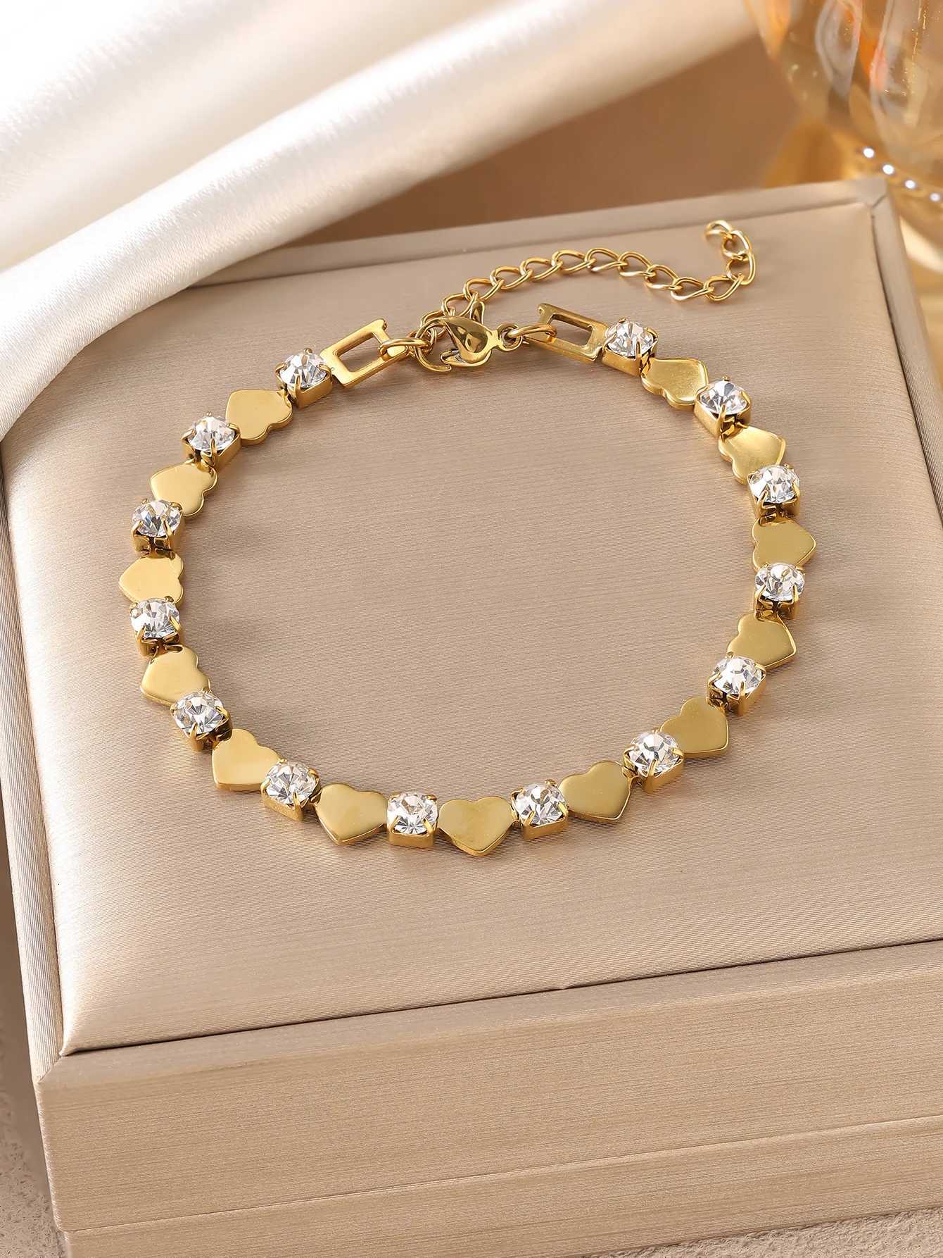18K luxury gold-plated stainless steel non fading gold - durable and fashionable jewelry accessory suitable for holiday gifts M251217