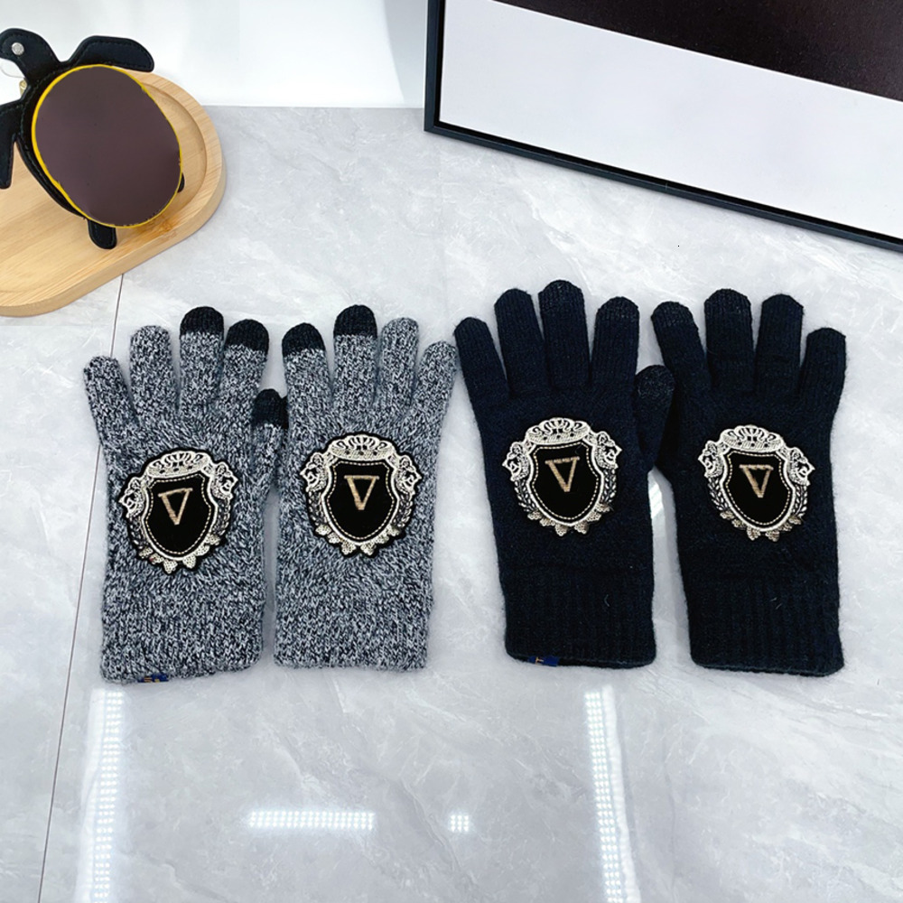 Five Fingers Gloves Designer Mens Autumn Gloves Warm Fashoinable Luxury Winter Women thickening Knitted glove Five Fingers