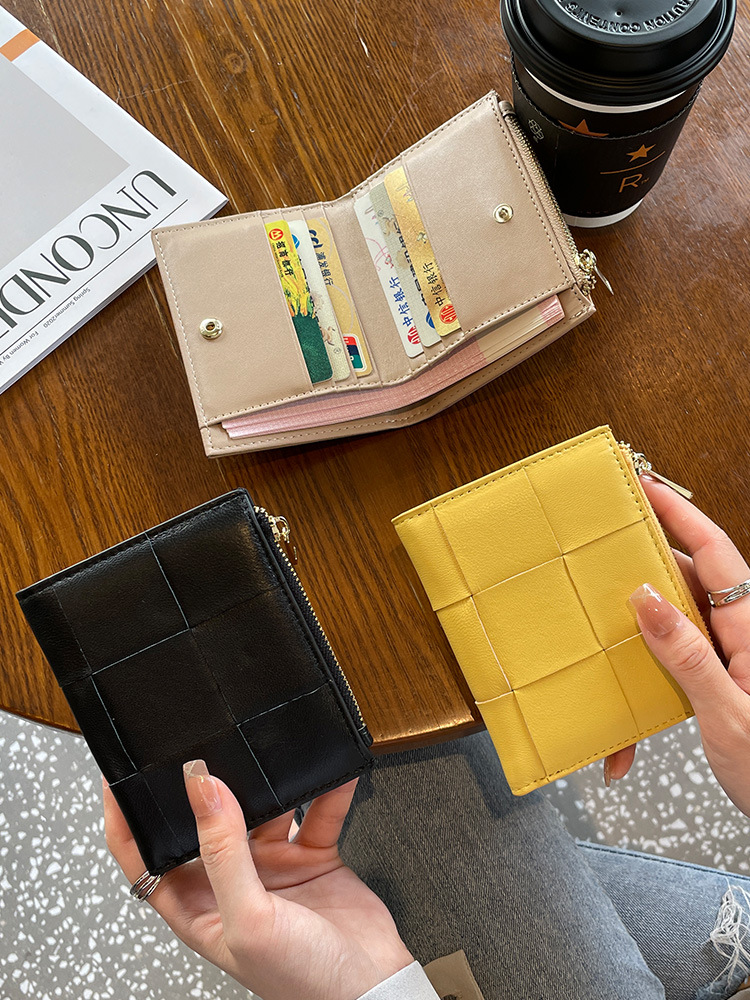Genuine Leather Small Wallet for Women Sheepskin Woven Short Style Multi Card Slot Vintage Design 1100368158
