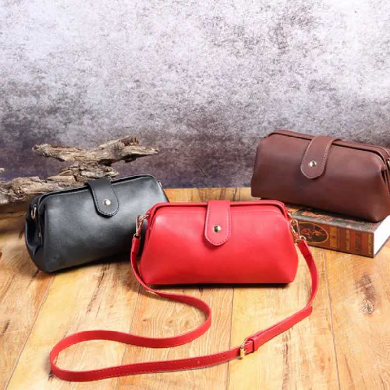 Womens Genuine Leather Shoulder Bag Trendy Brand Small Buckle Messenger Bag Fashion Ladies Crossbody Bags Female BolsasT251218