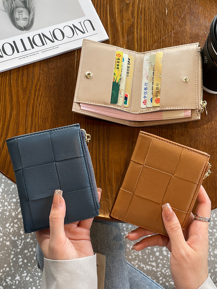 Genuine Leather Small Wallet for Women Sheepskin Woven Short Style Multi Card Slot Vintage Design 1100368158