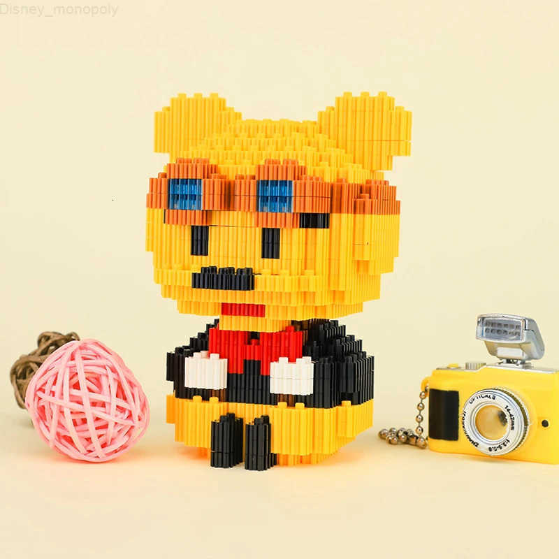 Disney 354pcs Connection Building Blocks Mickey Mouse Winnie Pooh Donald Daisy Piglet 3D Model Mini Brick Figures For Children Toys H251218