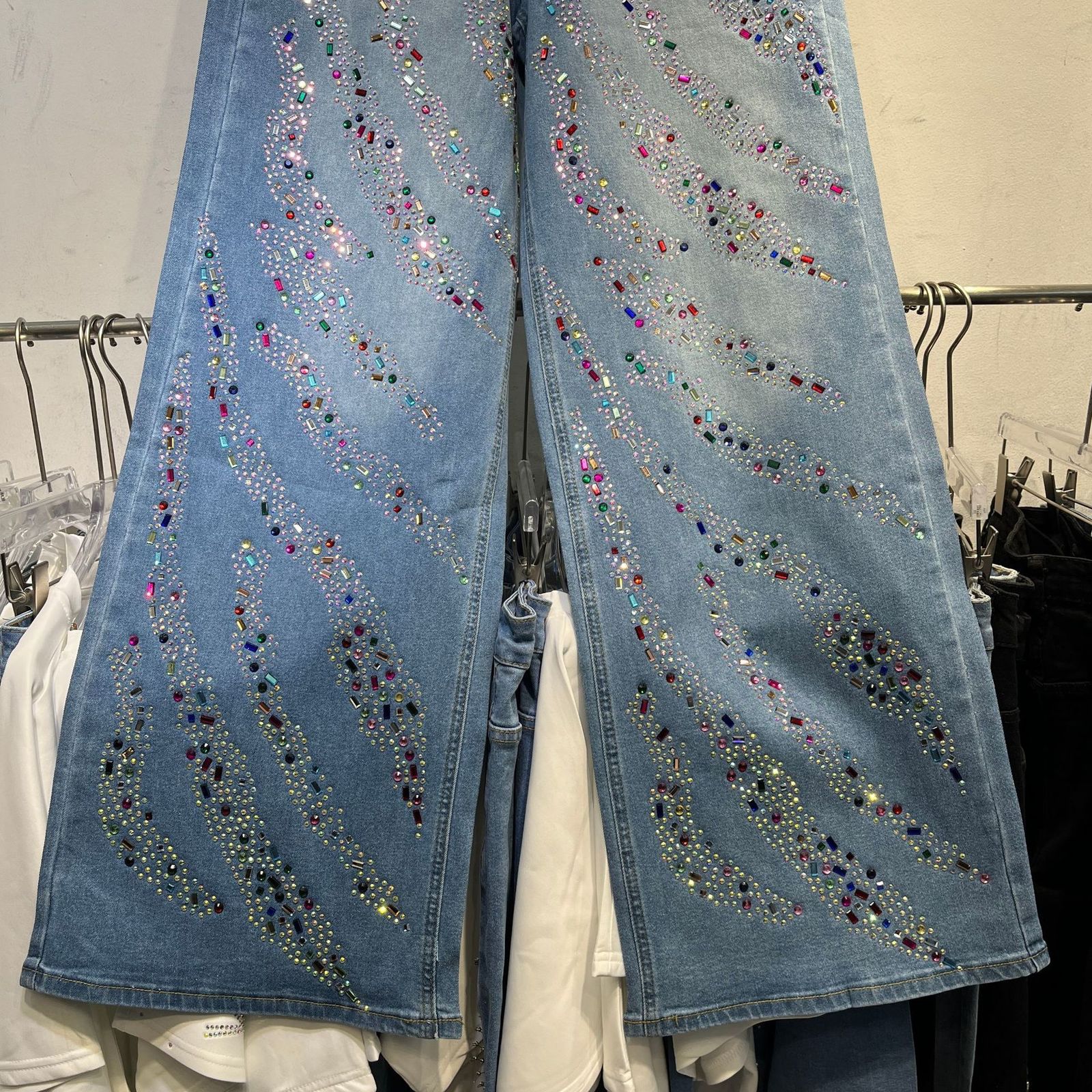 2026 Early Spring Heavy Craft High-End Color Diamond Design Plus Size Slimming Loose Jeans for Women