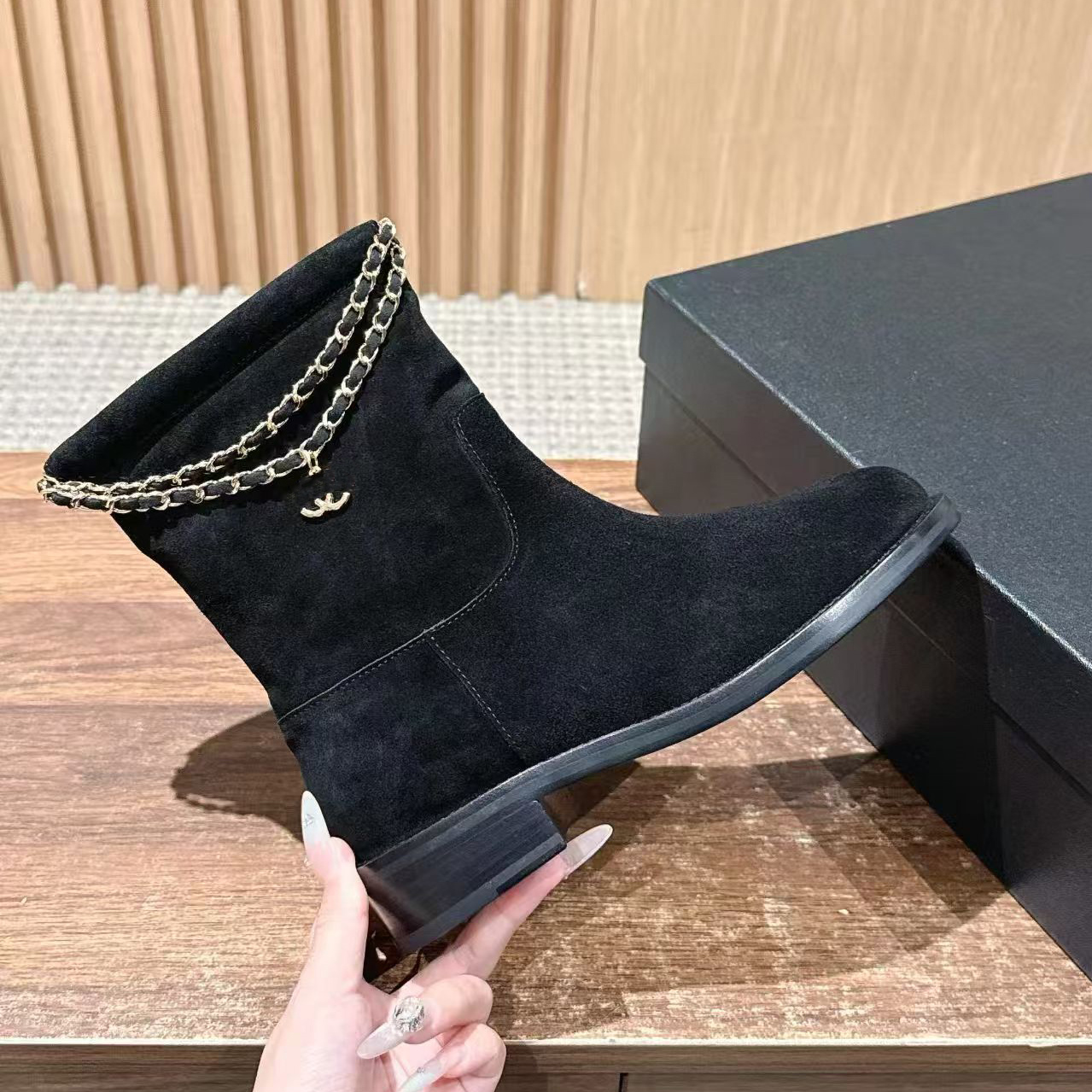 New Designer Women's boots Autumn Winter Women's leather lace-up low heel platform ankle boots Women's Knight boots Women's luxury high quality rain boots