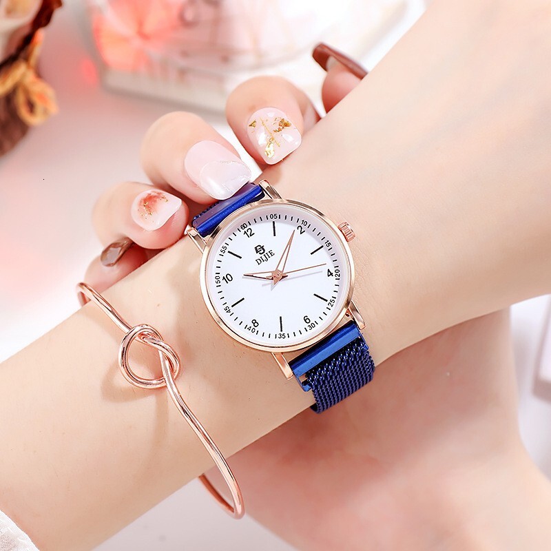 Minimalist Luxury Quartz Series Niche Brightening Fashion Women's Magnetic Trendy Best Friend Gift Forest Style Wristwatch