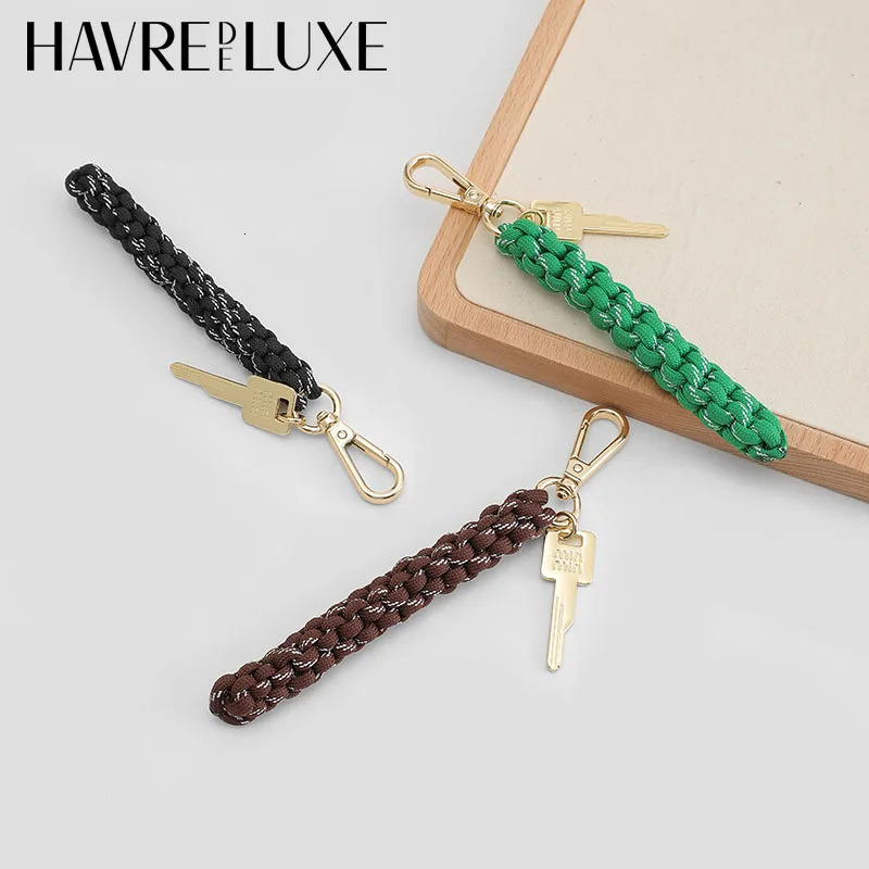 Pure Hand Woven Hook Bag Pendant Braided Rope Charm Creative Ins Style Car Keychain Fashionable and Unique Key Shaped Gifts 251217