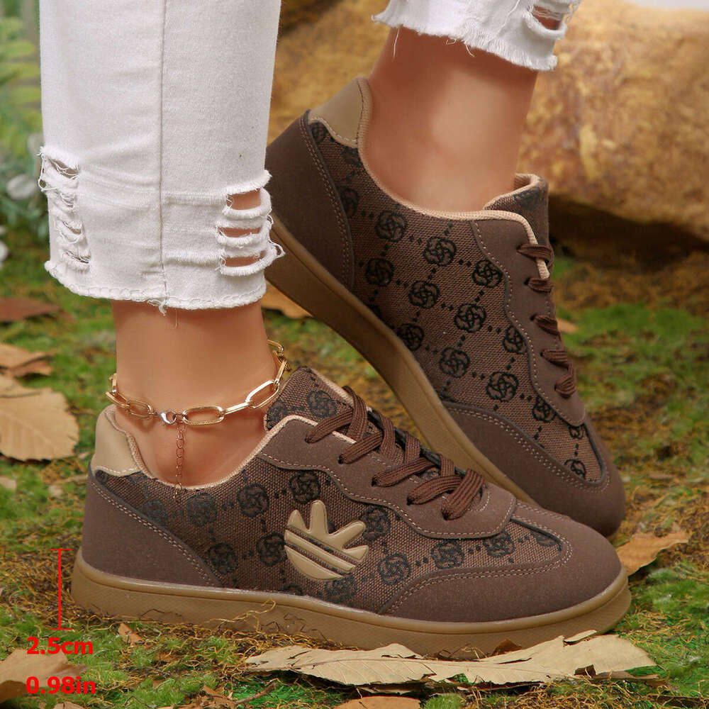 2025 New Retro Brown Old Flower Sneakers Women's Lace-up Casual Fashion Versatile Trendy Board Shoes