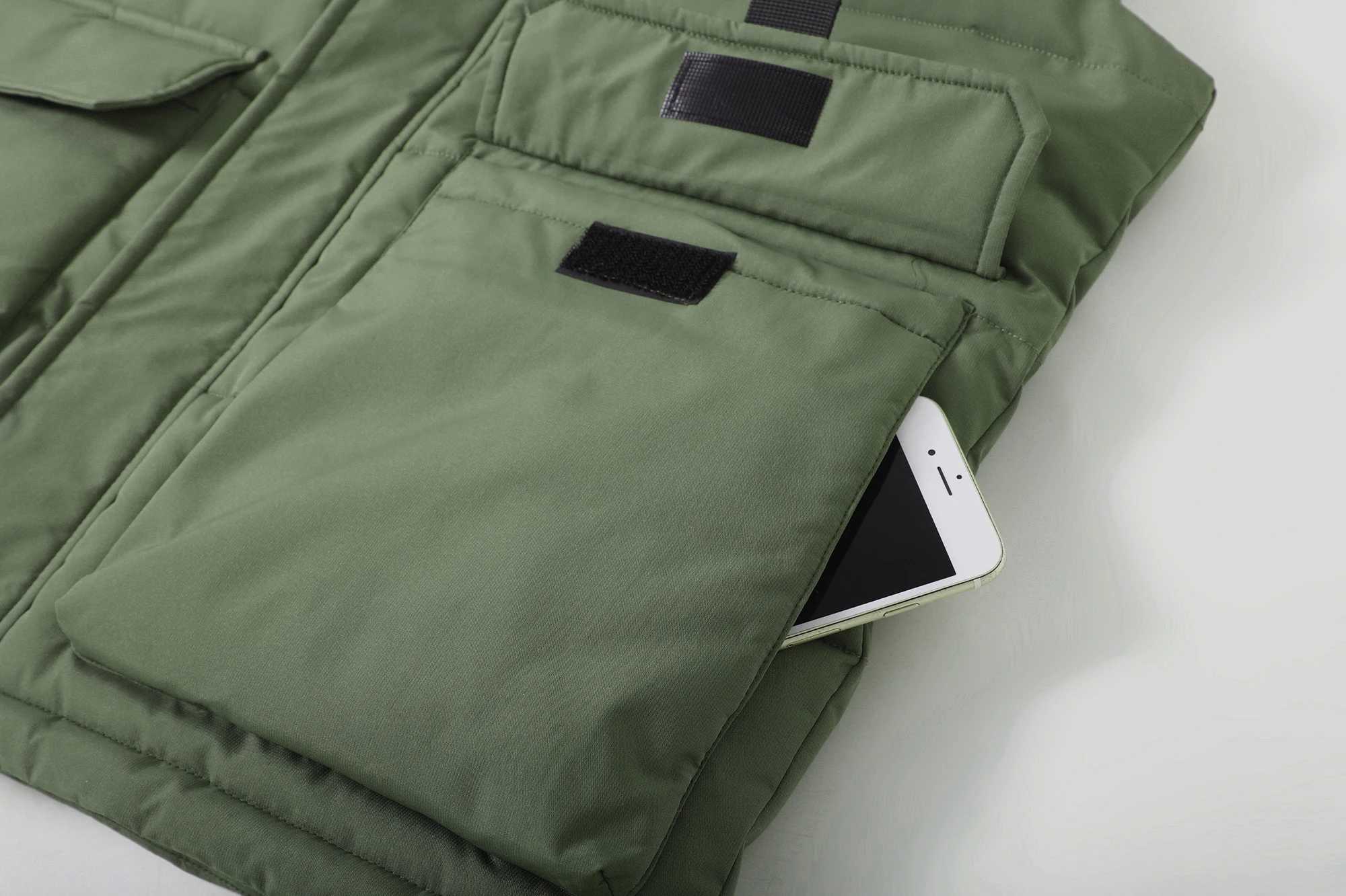 Autumn and winter thick warm vest with contrasting color design thick sleeveless jacketG251218