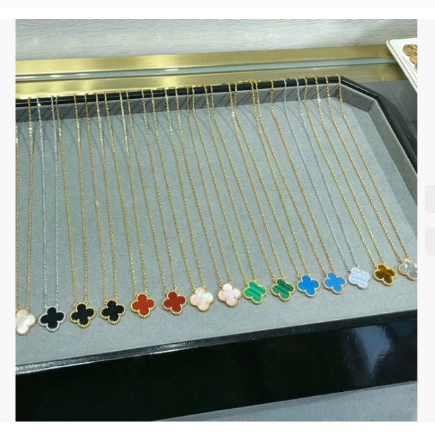 Classic Necklaces Pendants Mother-of-Pearl Stainless Steel Plated 18K JewelryPendant Necklacesfor Women Girl Valentine's Mother's Day Engagement Jewelry